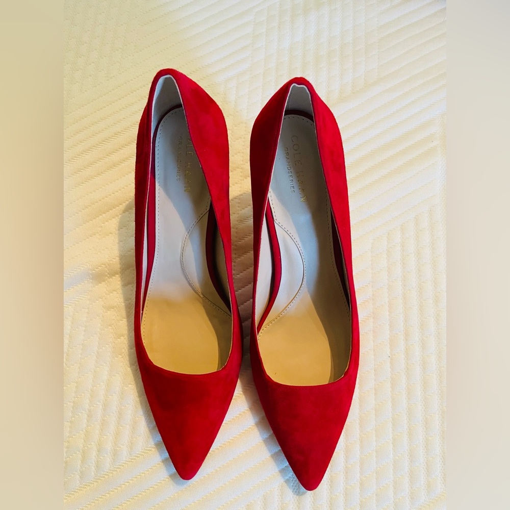 Cole Haan Go To Park Pump, size 9 1/2, brand new, no tags.
